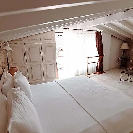Tashmahal Butik Hotel